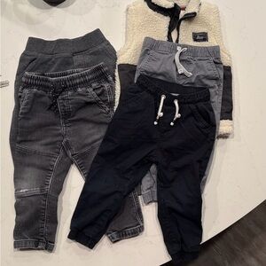 2T BUNDLE- Cat & Jack, Gap, Bass Kids Joggers - Black, and grey and fleece vest